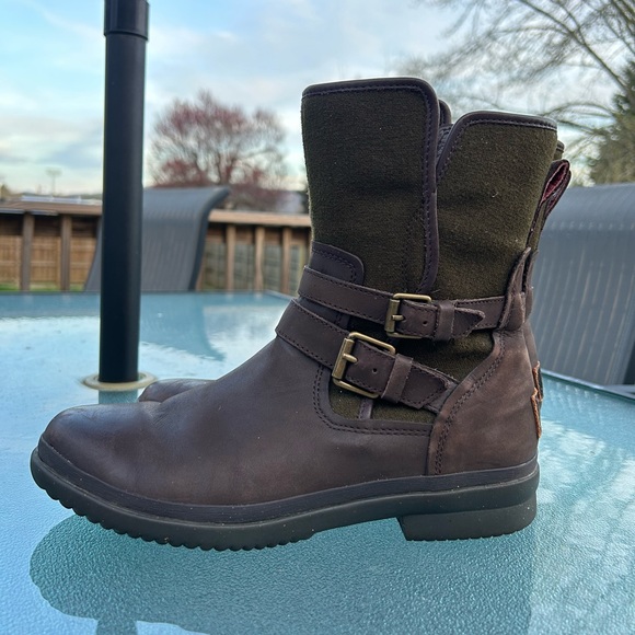 UGG Shoes - UGG Simmens Leather WaterProof Boots